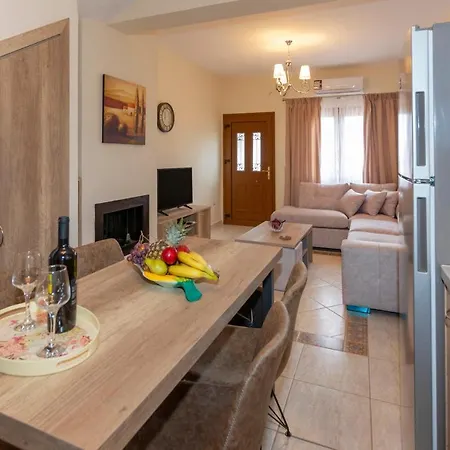 Holiday home Argyros 2 *